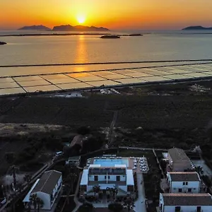 https://oasi-guzzetta.palermohotels.org